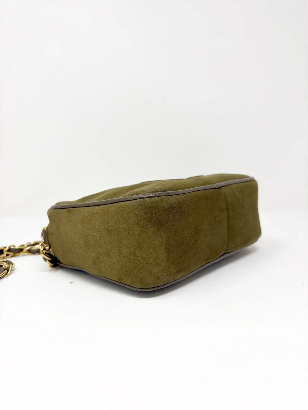 CHANEL Vintage Olive Suede Crossbody Camera Bag with Tassel and Gold Chain - Picture 6 of 10